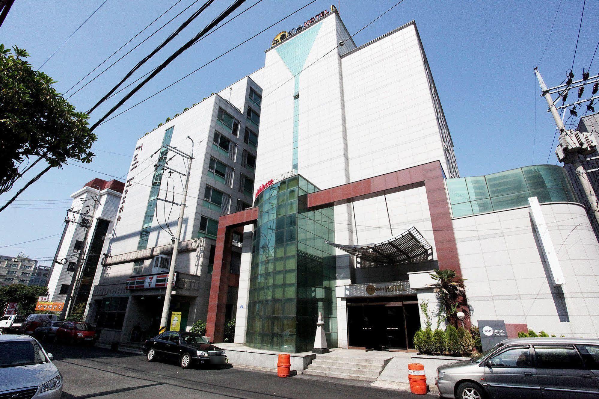 Noblesse Hotel Jeju Exteriör bild