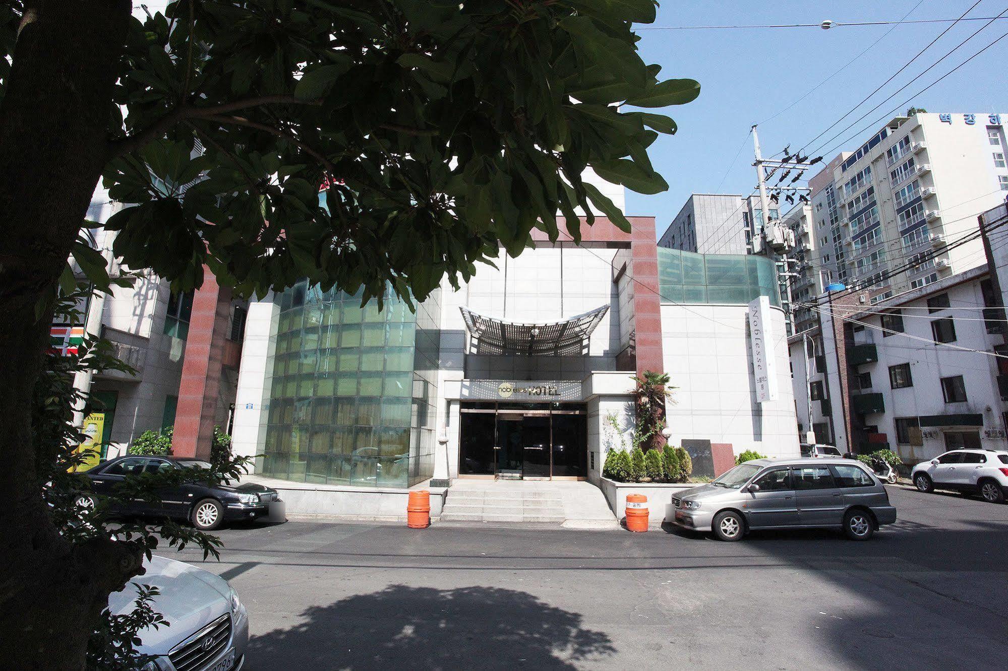 Noblesse Hotel Jeju Exteriör bild