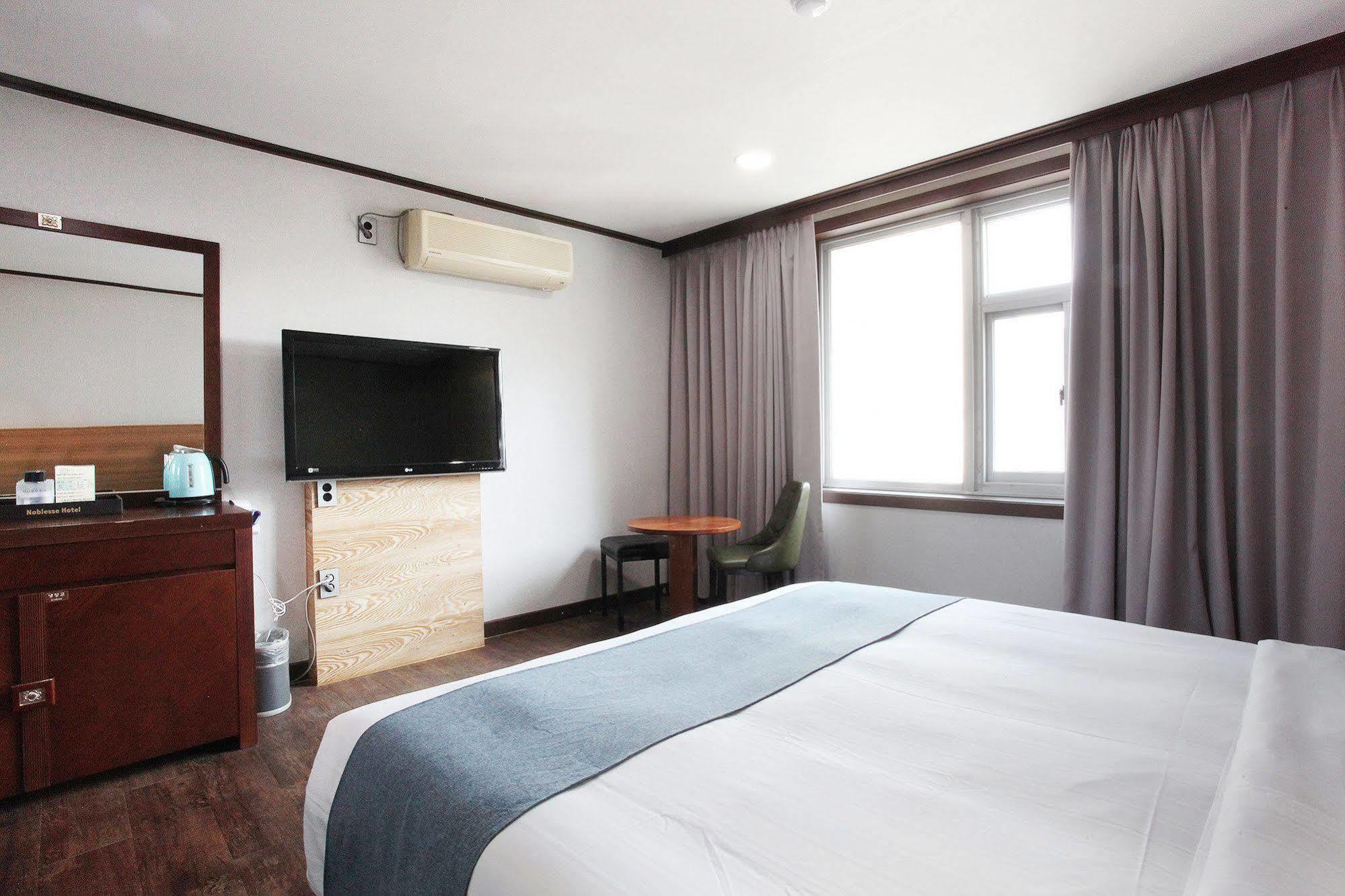 Noblesse Hotel Jeju Exteriör bild
